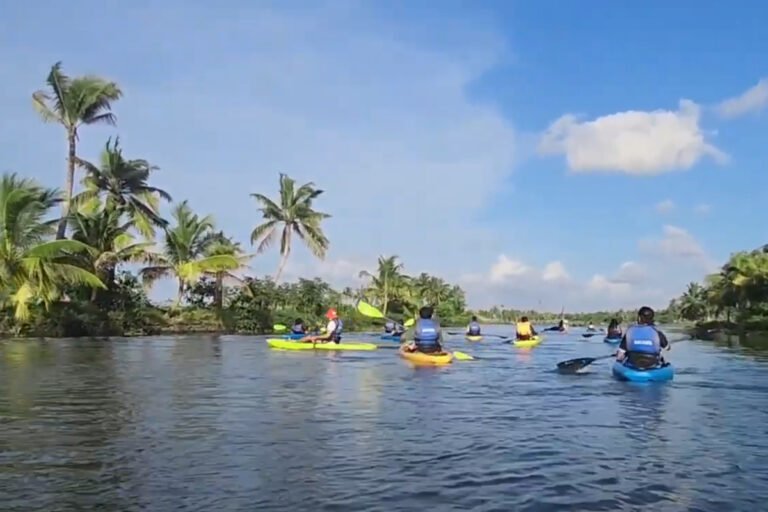 kadamakkudy kayakking